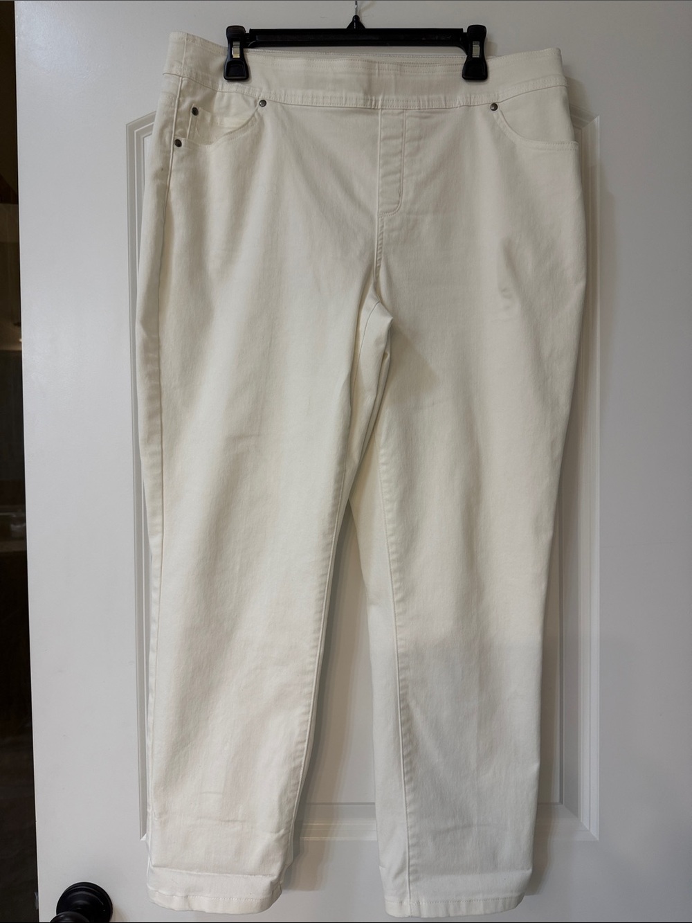 Kim Rogers Off-White Cropped Straight-Leg Jeans